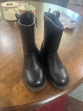 Old Navy Black Kids Pull-On Mid-Calf Boots